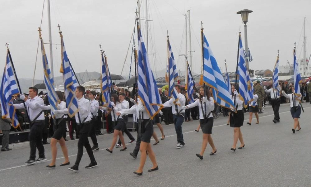 Μπουλμπασάκος: Κρούει τον «κώδωνα» του κινδύνου-«Οι παρελάσεις είναι τα νέα κορονοπάρτι»